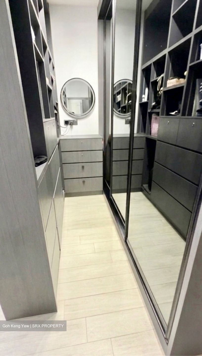 Blk 221 Kovan Green (Hougang), HDB Executive #590363811